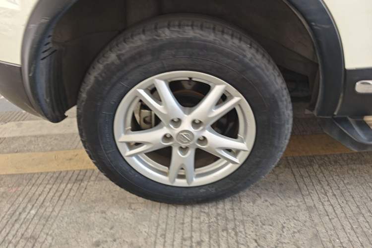 Used Nissan Qashqai 2012 2.0 XL Fire CVT 2WD Right Rear Wheel Hub