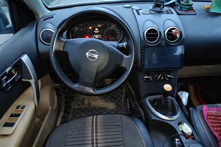 Used Nissan Qashqai 2012 2.0 XL Fire 6MT 2WD Steering Wheel