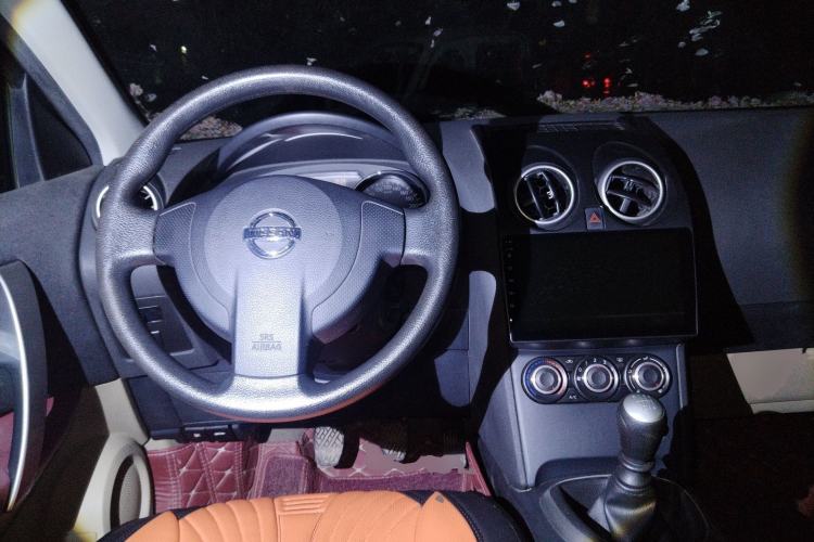 Used Nissan Qashqai 2012 2.0 XL Fire 6MT 2WD Steering Wheel