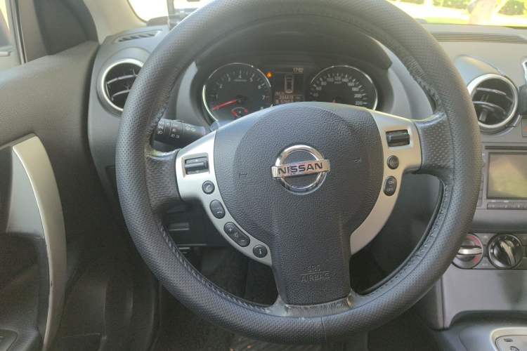 Used Nissan Qashqai 2012 2.0 XL Fire CVT 2WD Steering Wheel