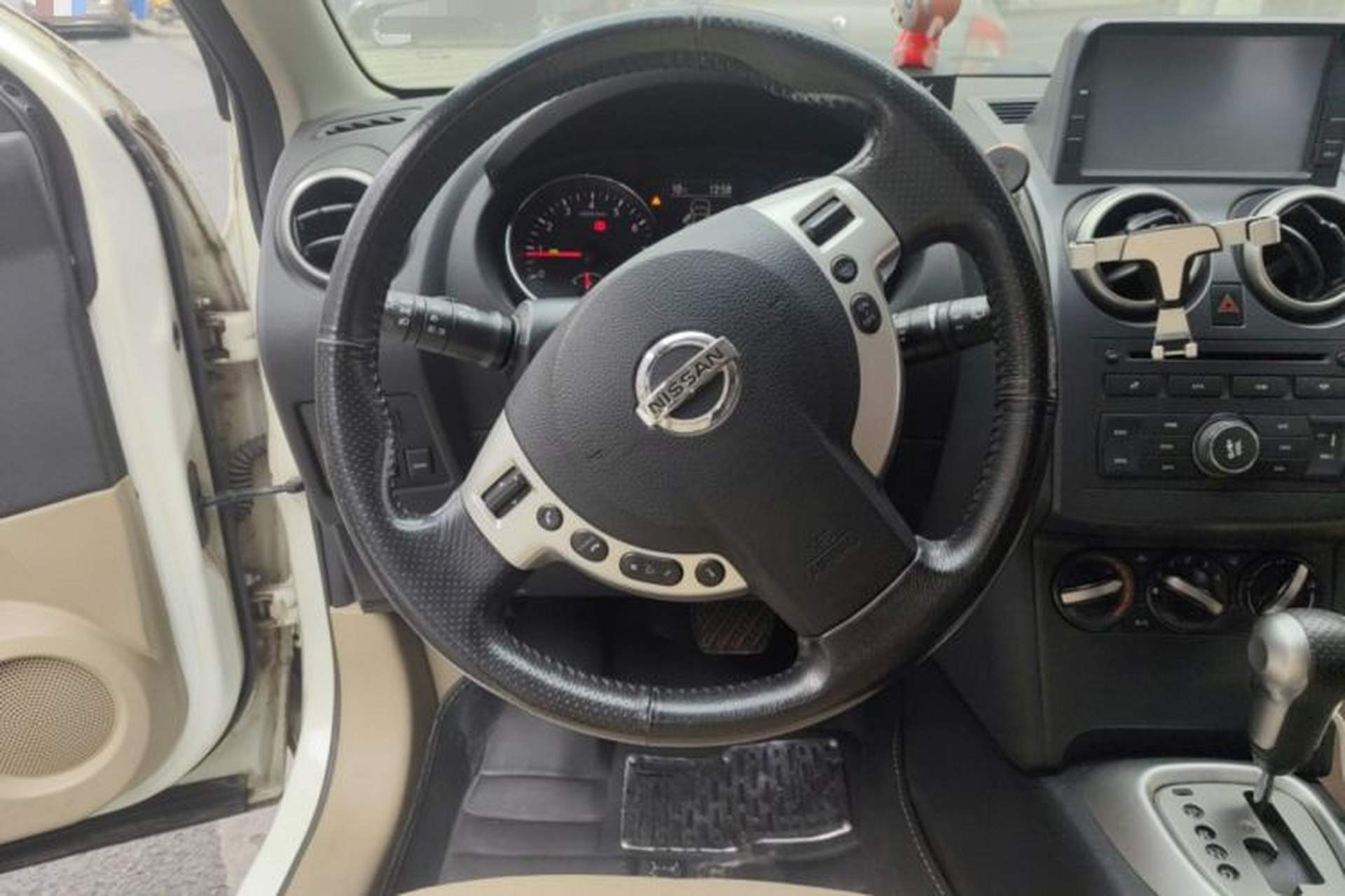 Used Nissan Qashqai 2012 2.0 XL Fire CVT 2WD Steering Wheel