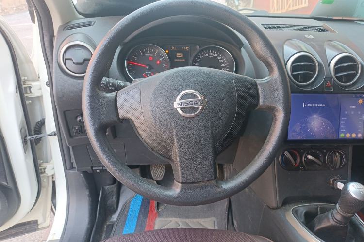 Used Nissan Qashqai 2012 2.0 XL Fire 6MT 2WD Steering Wheel