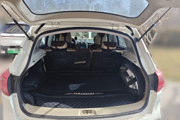 Used Nissan Qashqai 2012 2.0 XL Fire CVT 2WD Trunk
