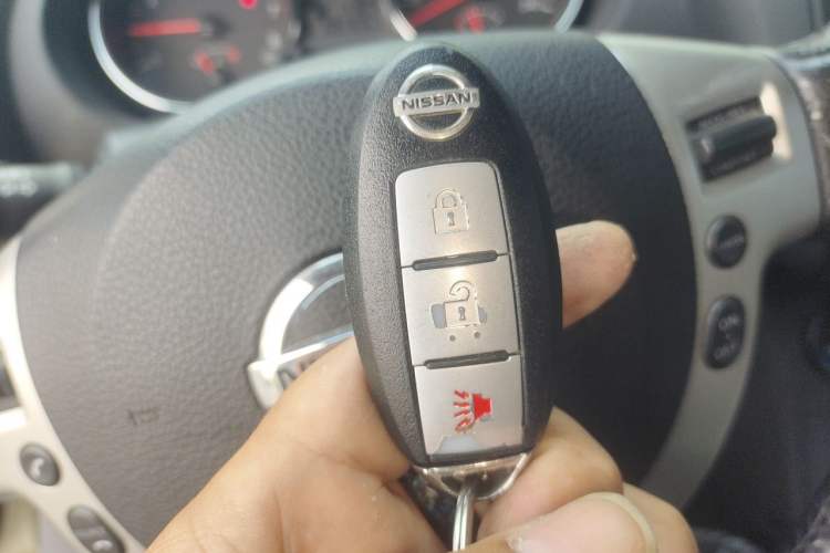 Used Nissan Qashqai 2012 2.0 XL Fire CVT 2WD Vehicle Key