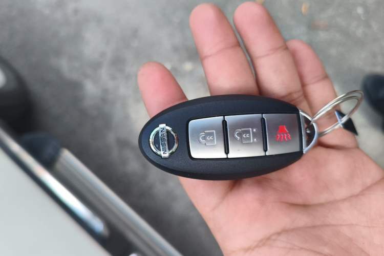 Used Nissan Qashqai 2012 2.0 XL Fire CVT 2WD Vehicle Key