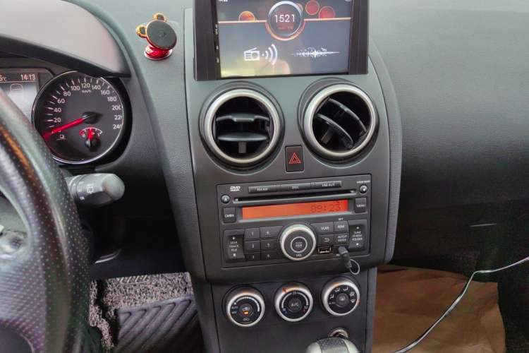 Used Nissan Qashqai 2012 2.0 XV LE CVT 2WD Audio And AC Panel