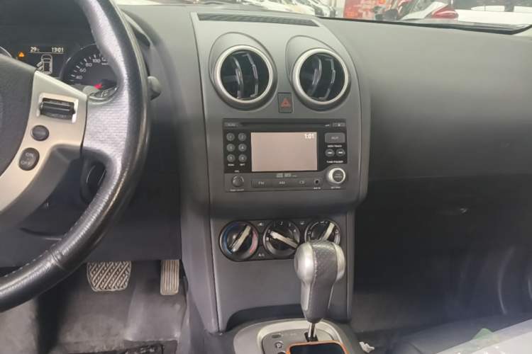 Used Nissan Qashqai 2012 2.0 XL Fire CVT 2WD Audio And AC Panel