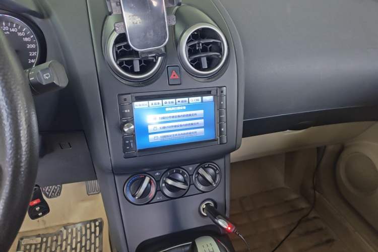 Used Nissan Qashqai 2012 1.6XE Wind 5MT 2WD Audio And AC Panel