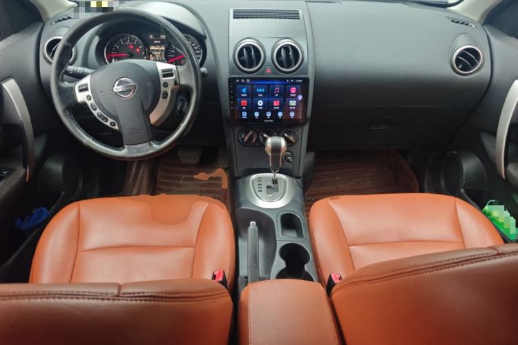 Used Nissan Qashqai 2012 2.0 XL Fire CVT 2WD Center Console