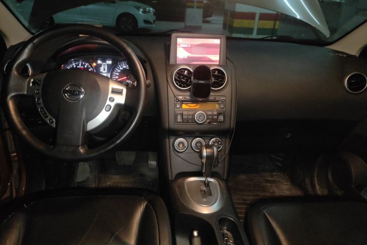 Used Nissan Qashqai 2012 2.0 XV LE CVT 2WD Center Console
