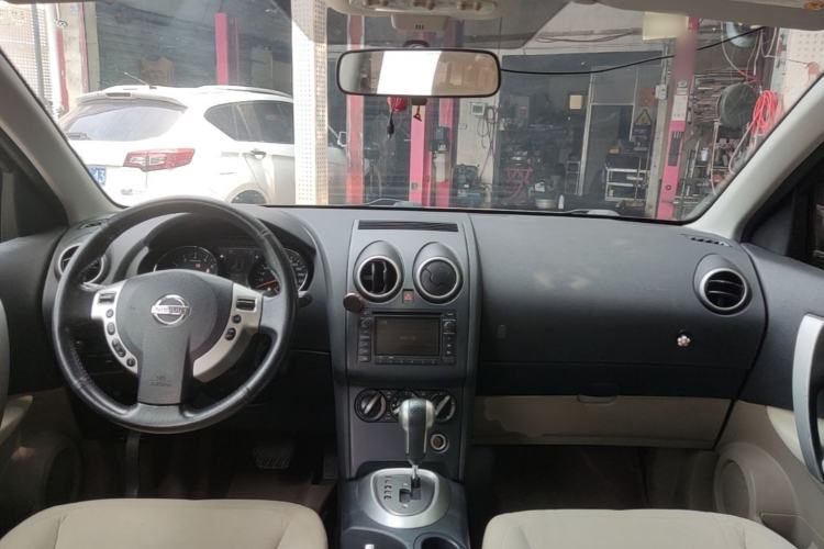 Used Nissan Qashqai 2012 2.0 XV LE CVT 2WD Center Console