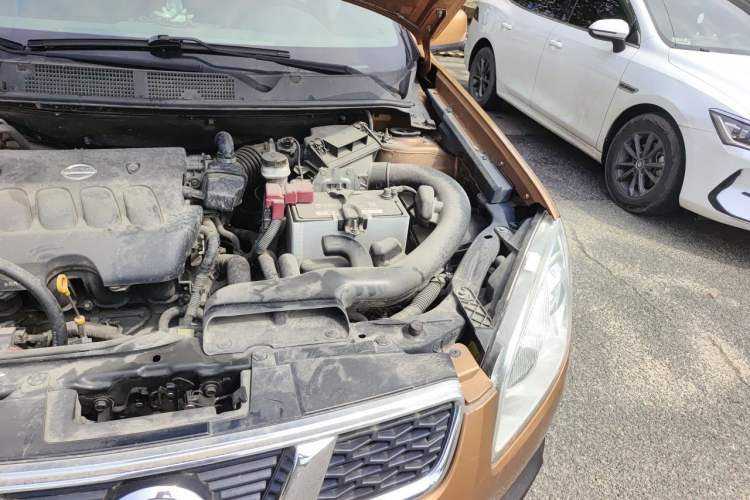 Used Nissan Qashqai 2012 2.0 XL Fire CVT 2WD Engine Bay Left