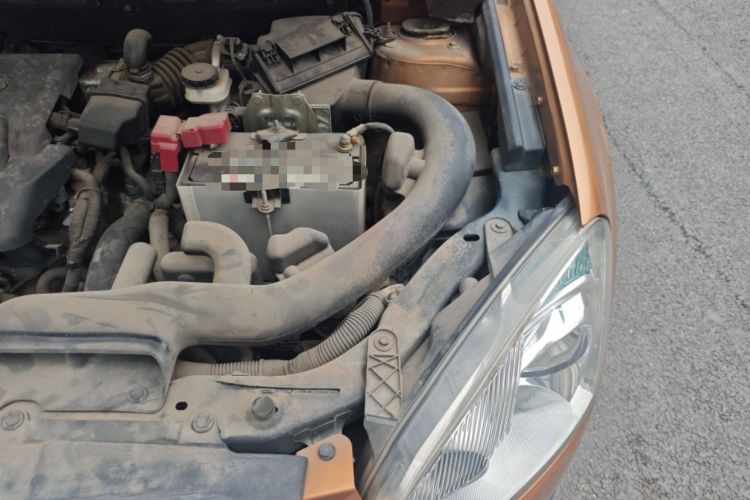 Used Nissan Qashqai 2012 2.0 XL Fire CVT 2WD Engine Bay Left