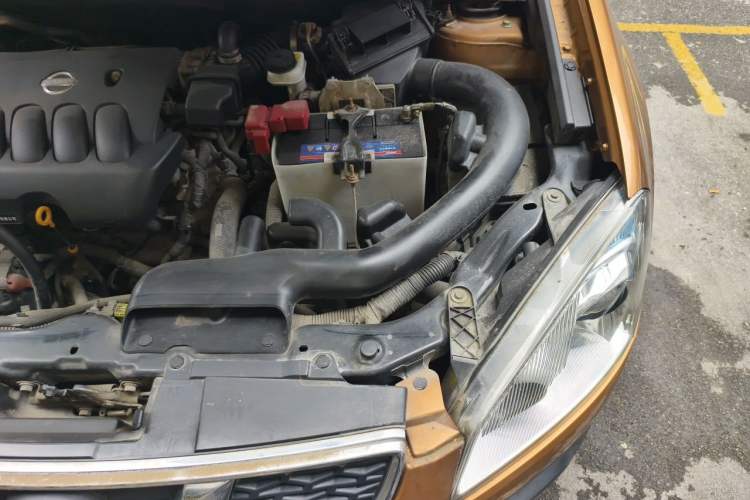 Used Nissan Qashqai 2012 2.0 XV LE CVT 2WD Engine Bay Left