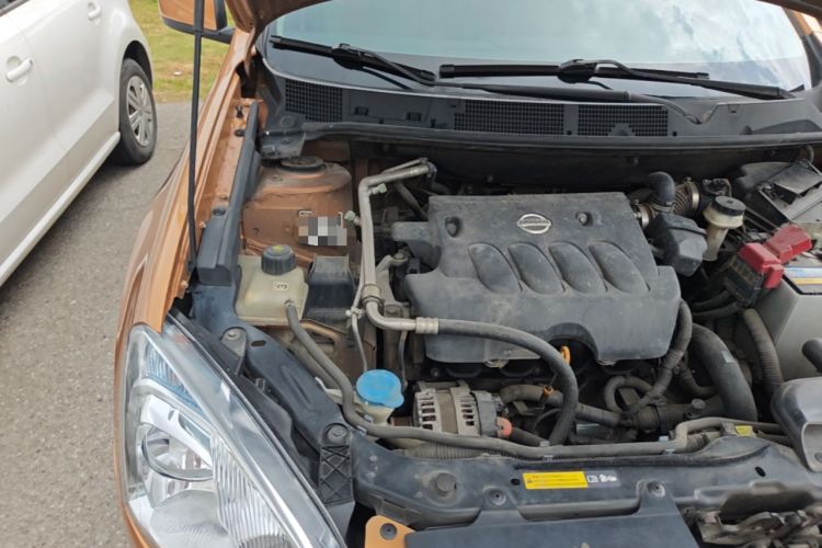 Used Nissan Qashqai 2012 2.0 XL Fire CVT 2WD Engine Bay Right