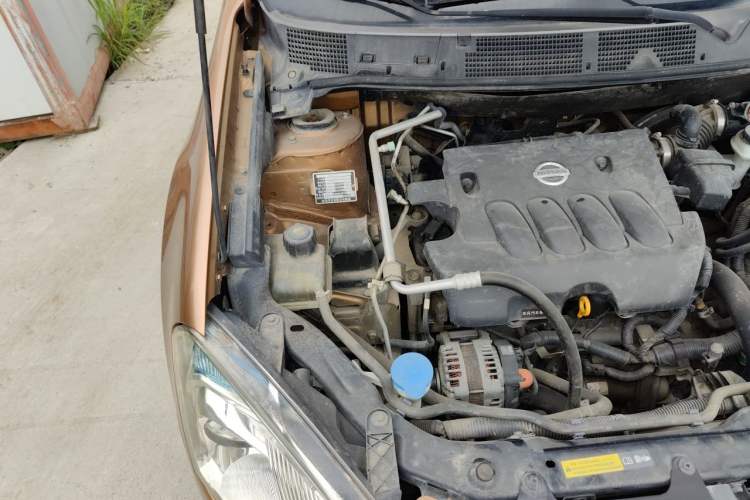 Used Nissan Qashqai 2012 2.0 XL Fire CVT 2WD Engine Bay Right