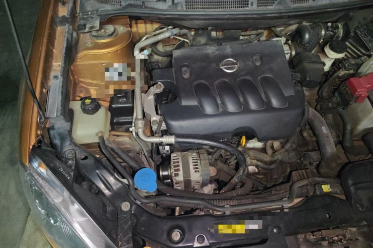 Used Nissan Qashqai 2012 2.0 XV LE CVT 2WD Engine Bay Right