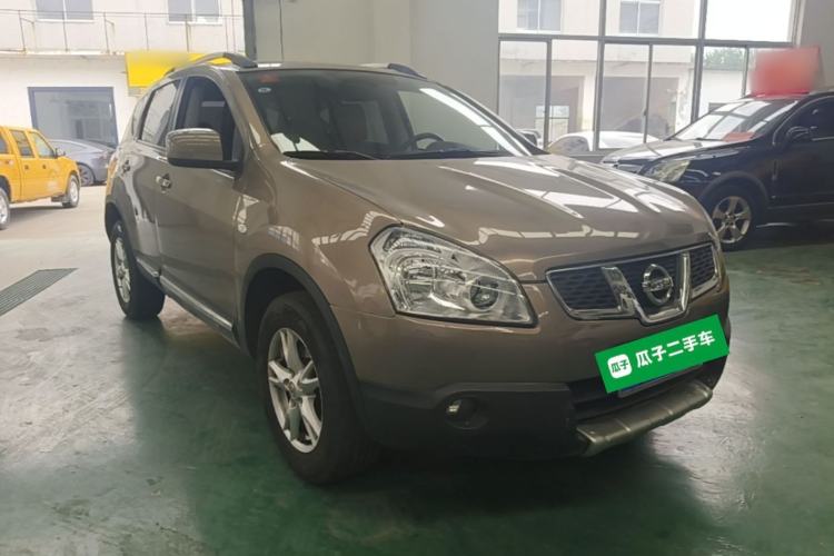 Used Nissan Qashqai 2012 2.0 XL Fire CVT 2WD Front Right 45 Deg