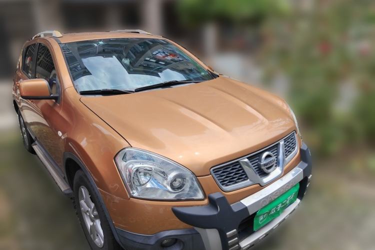 Used Nissan Qashqai 2012 2.0 XL Fire CVT 2WD Front Right 45 Deg
