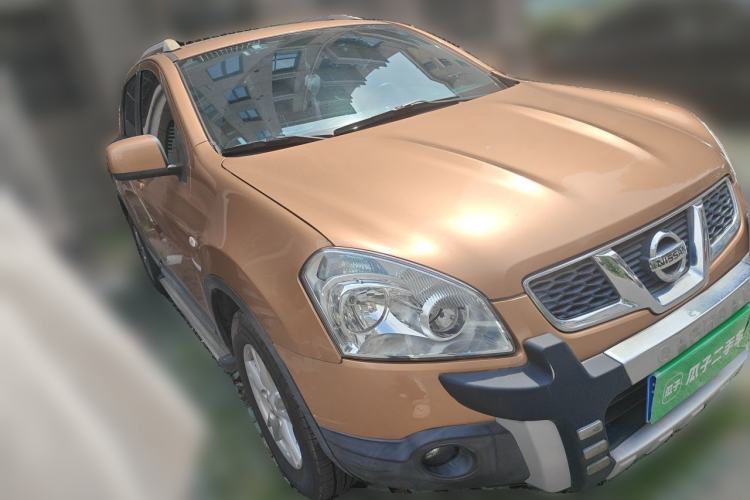 Used Nissan Qashqai 2012 2.0 XL Fire CVT 2WD Front Right 45 Deg