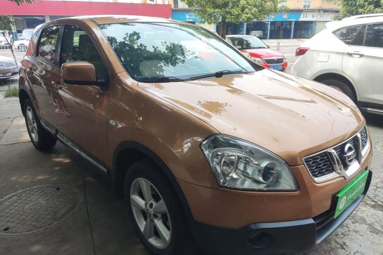 Used Nissan Qashqai 2012 2.0 XV LE CVT 2WD Front Right 45 Deg