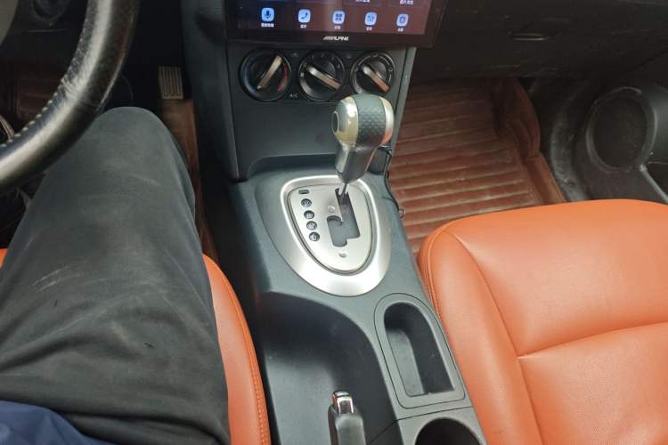 Used Nissan Qashqai 2012 2.0 XL Fire CVT 2WD Gear Lever