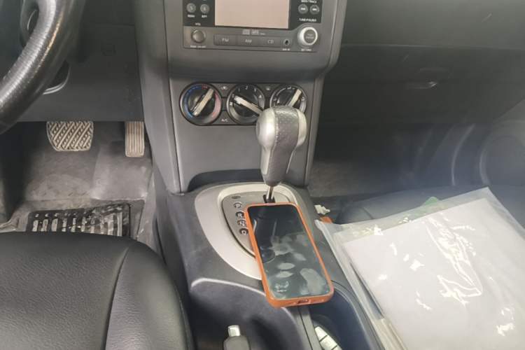 Used Nissan Qashqai 2012 2.0 XL Fire CVT 2WD Gear Lever