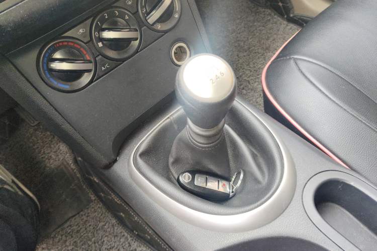 Used Nissan Qashqai 2012 2.0 XL Fire 6MT 2WD Gear Lever