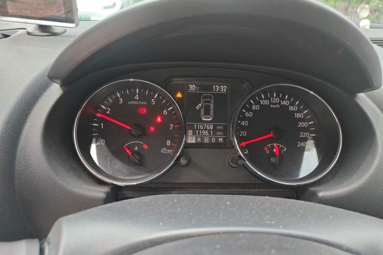 Used Nissan Qashqai 2012 2.0 XL Fire CVT 2WD Instrument Cluster