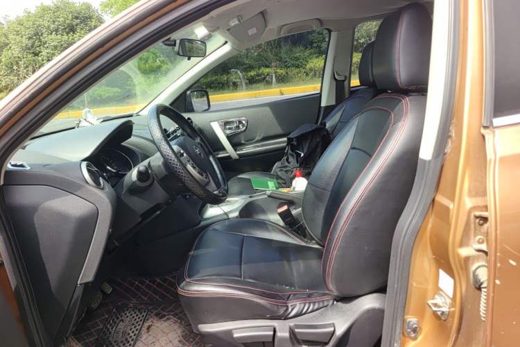 Used Nissan Qashqai 2012 2.0 XL Fire CVT 2WD Left Front Seat