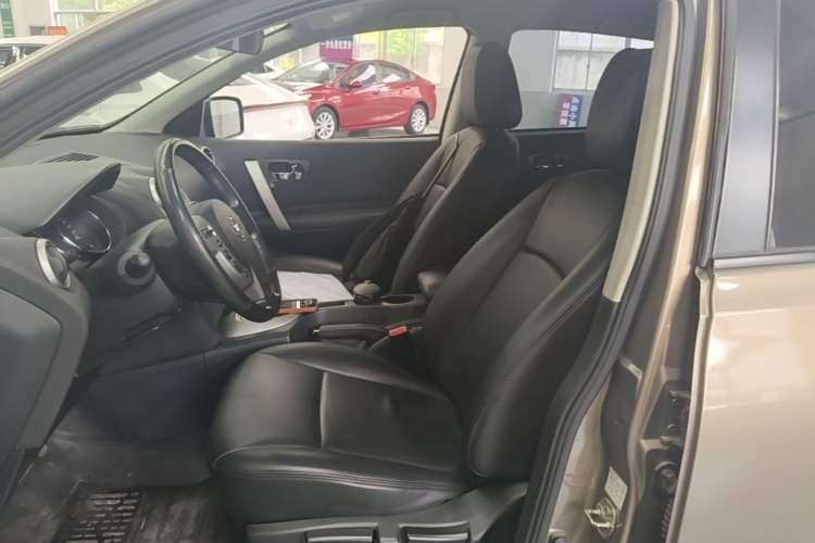 Used Nissan Qashqai 2012 2.0 XL Fire CVT 2WD Left Front Seat