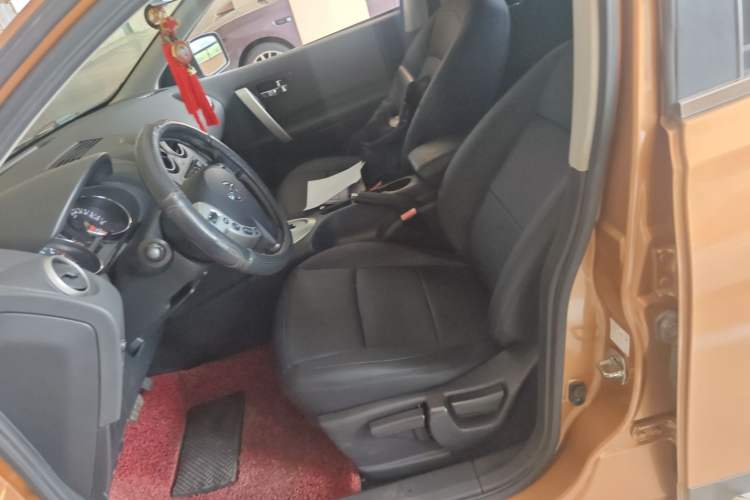 Used Nissan Qashqai 2012 2.0 XL Fire CVT 2WD Left Front Seat