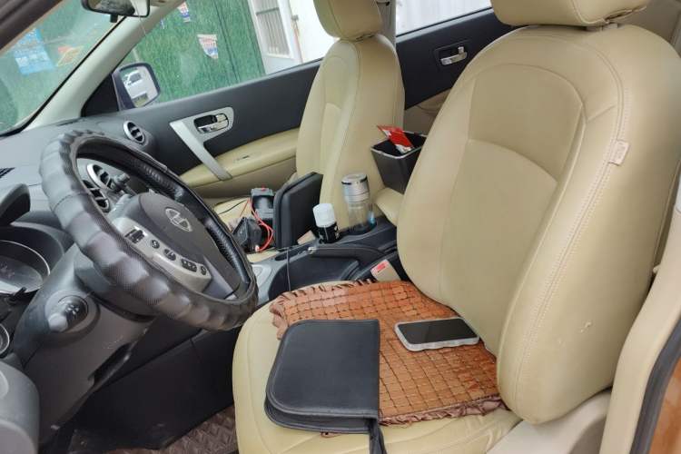 Used Nissan Qashqai 2012 2.0 XL Fire CVT 2WD Left Front Seat