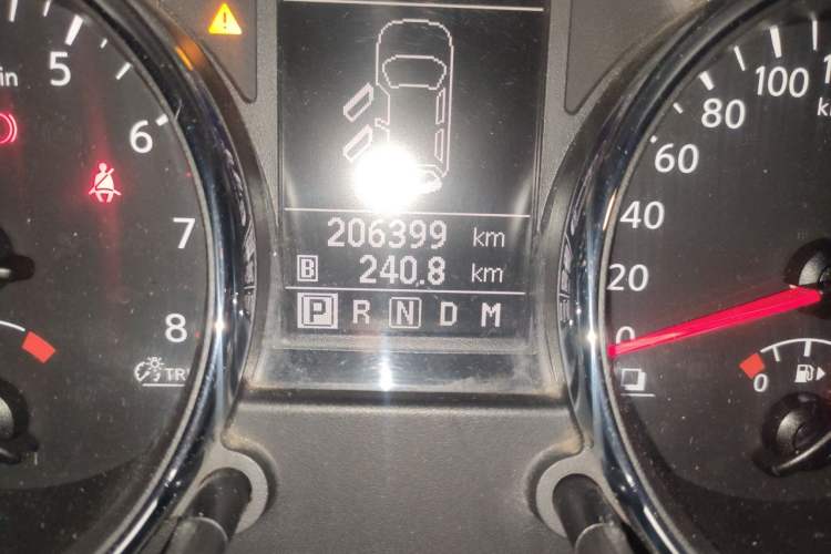 Used Nissan Qashqai 2012 2.0 XL Fire CVT 2WD Odometer Close Up