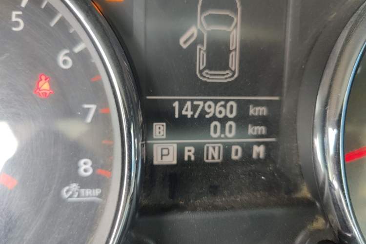 Used Nissan Qashqai 2012 2.0 XL Fire CVT 2WD Odometer Close Up