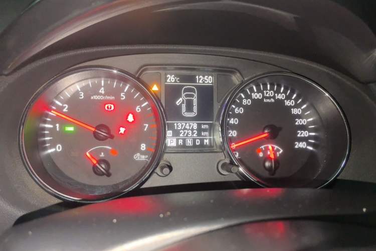 Used Nissan Qashqai 2012 2.0 XL Fire CVT 2WD Odometer Close Up