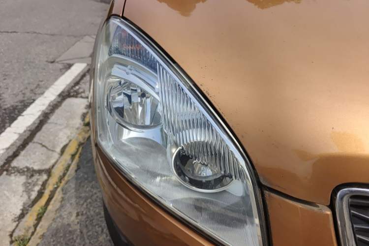Used Nissan Qashqai 2012 2.0 XL Fire CVT 2WD Right Front Headlight