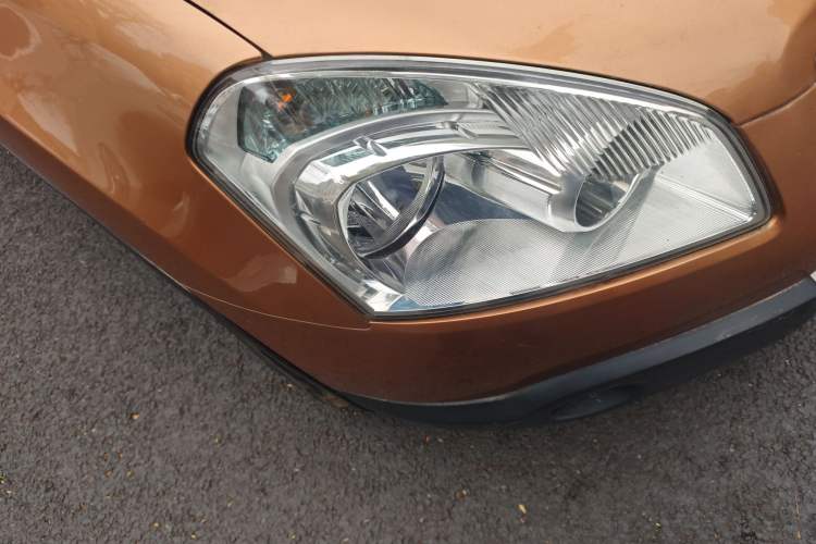 Used Nissan Qashqai 2012 2.0 XL Fire CVT 2WD Right Front Headlight