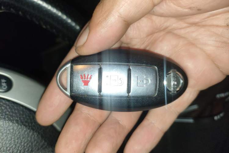Used Nissan Qashqai 2012 2.0 XL Fire CVT 2WD Vehicle Key