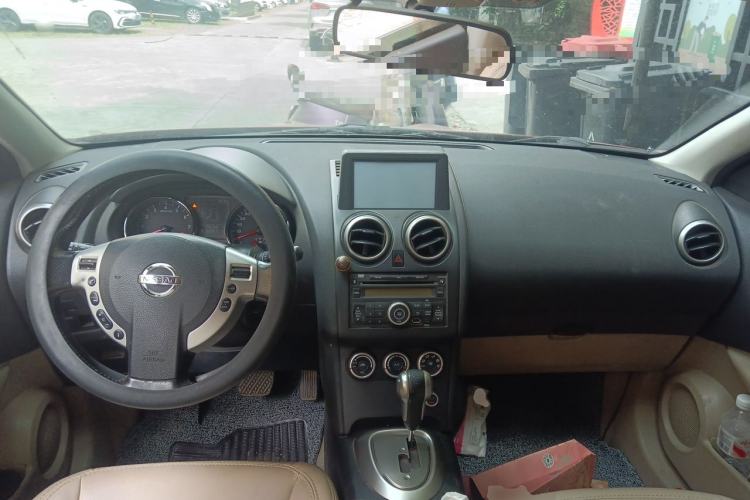 Used Nissan Qashqai 2013 2.0 XV X-Treme CVT 2WD Center Console