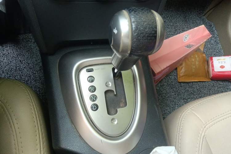 Used Nissan Qashqai 2013 2.0 XV X-Treme CVT 2WD Gear Lever