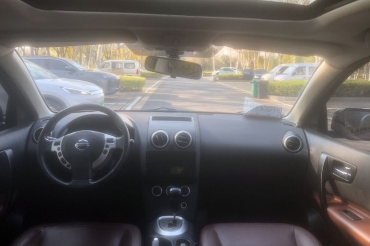 Used Nissan Qashqai 2013 2.0 XV X-Treme CVT 2WD Interior 1