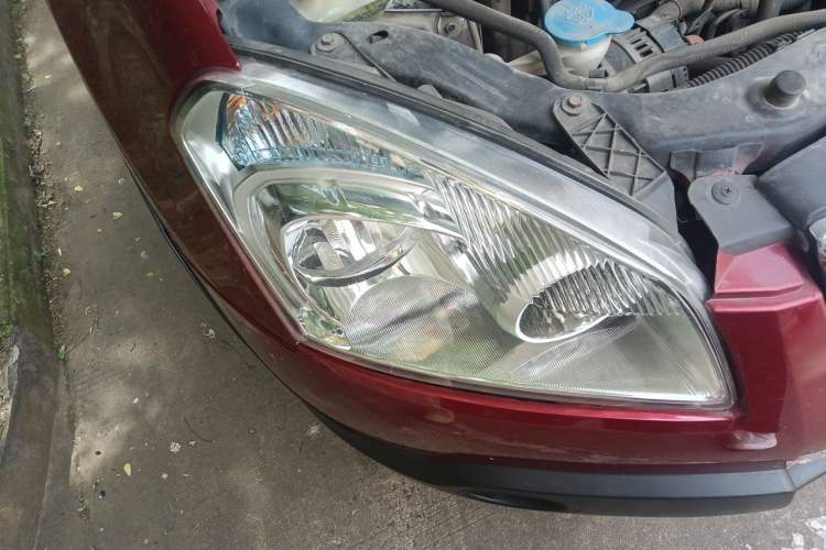 Used Nissan Qashqai 2013 2.0 XV X-Treme CVT 2WD Right Front Headlight