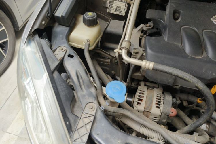 Used Nissan Qashqai 2013 2.0 XV X-Treme CVT 2WD Engine Bay Right