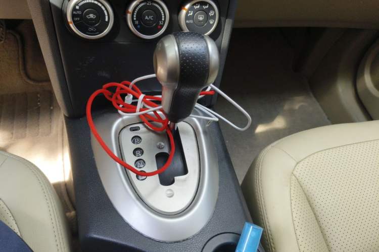 Used Nissan Qashqai 2013 2.0 XV X-Treme CVT 2WD Gear Lever