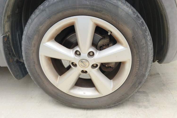 Used Nissan Qashqai 2013 2.0 XV X-Treme CVT 2WD Right Front Wheel Hub