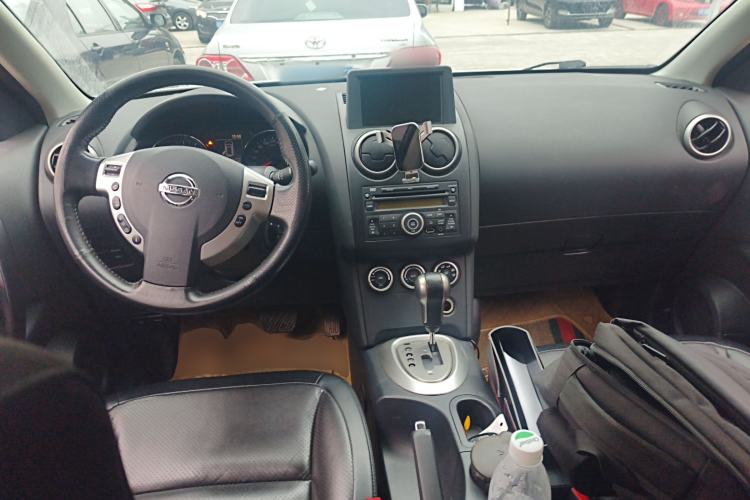 Used Nissan Qashqai 2013 2.0 XV X-Treme CVT 2WD Center Console