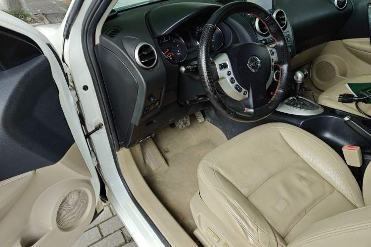 Used Nissan Qashqai 2013 2.0 XV X-Treme CVT 2WD Driver Seat