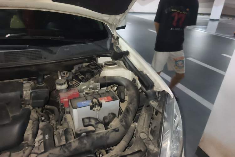 Used Nissan Qashqai 2013 2.0 XV X-Treme CVT 2WD Engine Bay Left