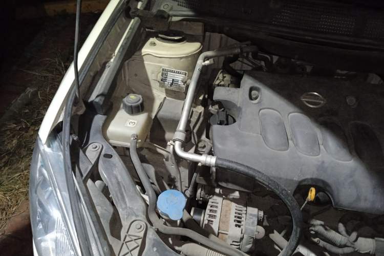 Used Nissan Qashqai 2013 2.0 XV X-Treme CVT 2WD Engine Bay Right